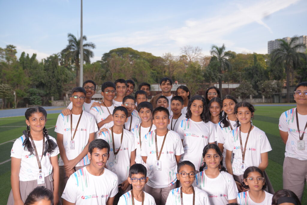 Neeraj Chopra with AKC kids
